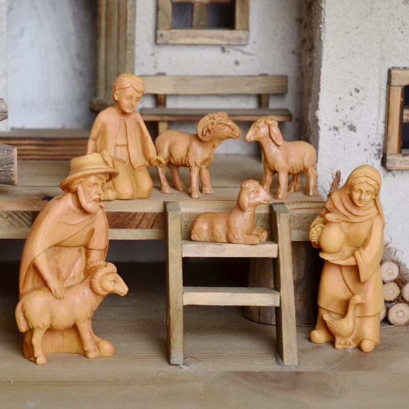 Krippenfiguren modern in Holzoptik, Weihnachtskrippe Bild 4
