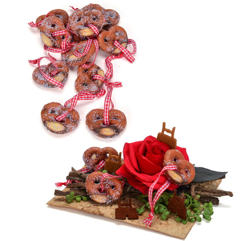 Brezel mit rot-weiß kariertem Band zum Hängen, Partydeko, Brezelhänger