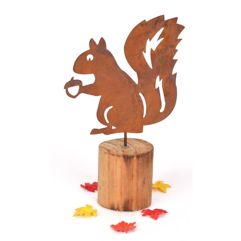 Eichhörnchen auf Holzstamm, Rostdeko, Herbstdeko, Metall-Eichhörnchen, Rost-Eichhörnchen, Edelrost