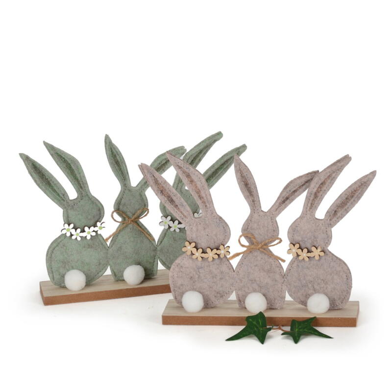 Filz-Hasentrio auf Holzfu, Osterhase, Osterdeko, Hasen zum Stellen, Dekohase, Filzhase